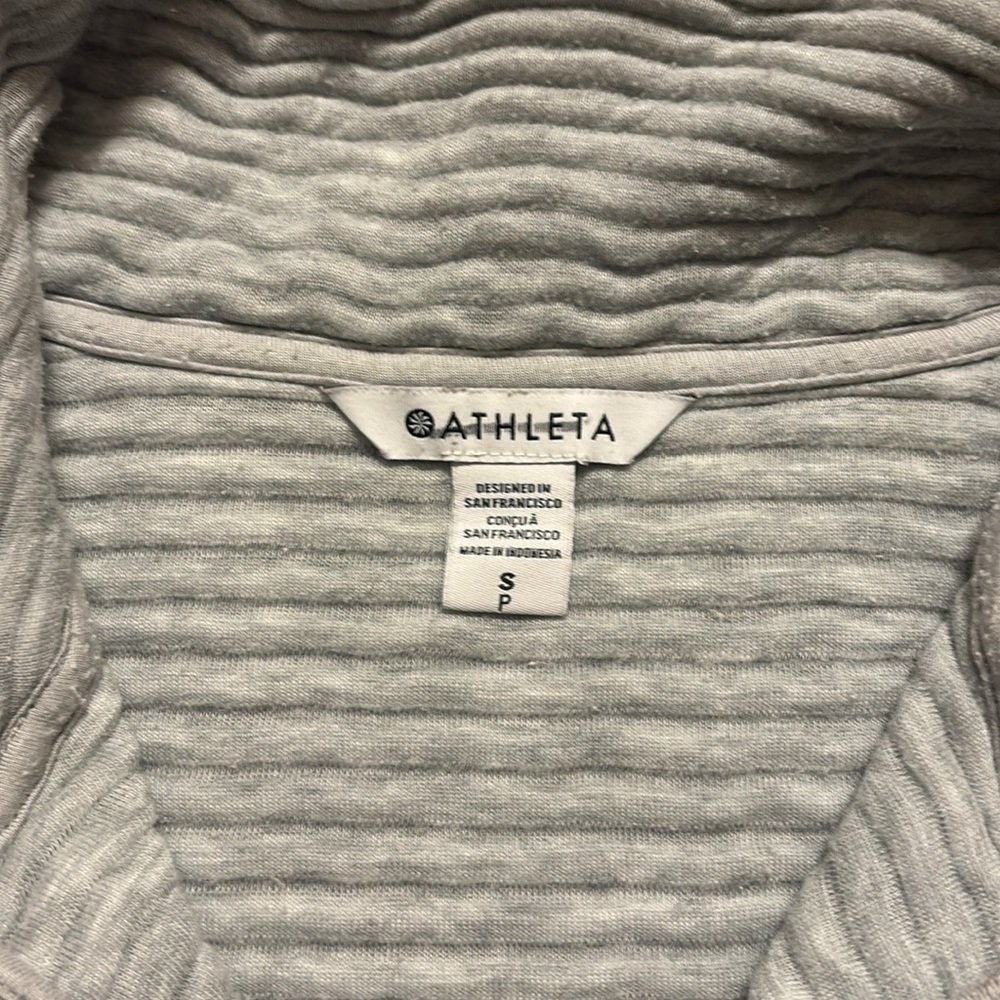 Athleta Top - Picture 3 of 3